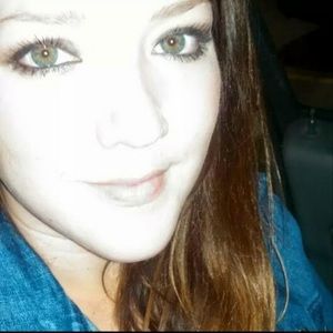 Meet your Posher, Melaina